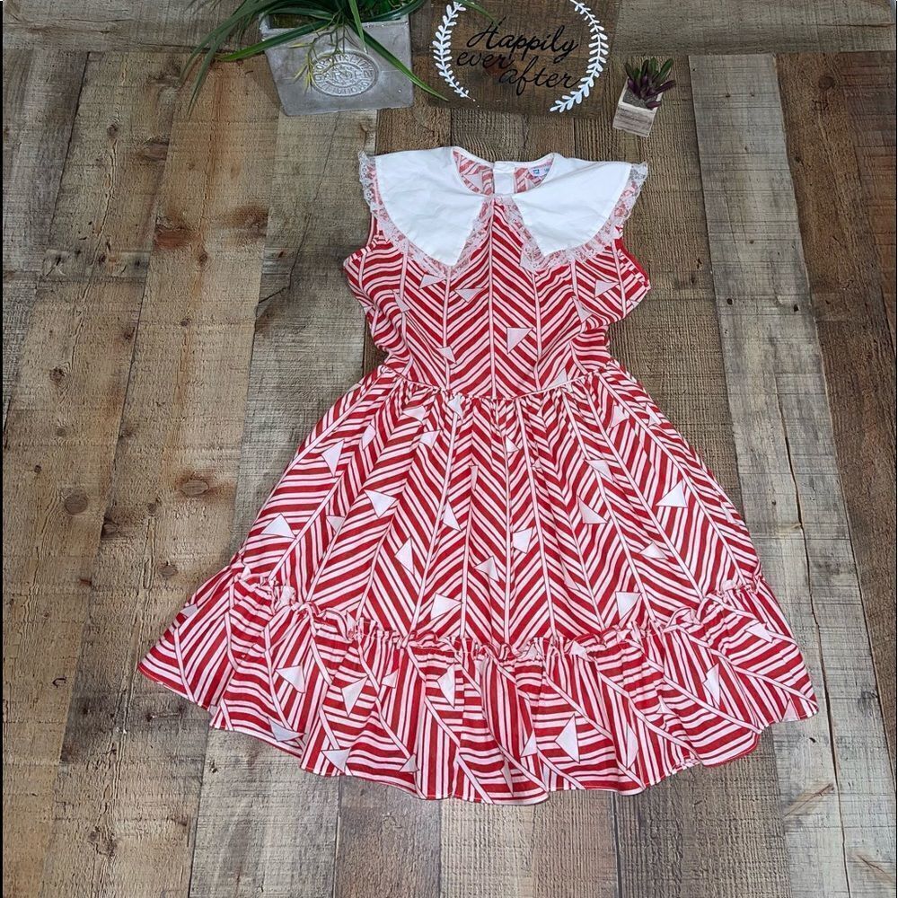 Martha's Miniatures We're Fussy VTG 80s Red Dress Sz 10 Lace Collar Bells.